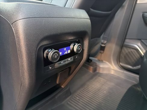 Used 2025 Buick Enclave Avenir image 18