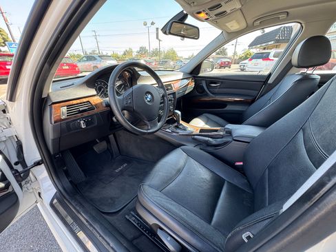 Used 2011 BMW 328i image 16