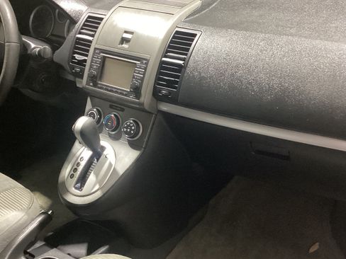 Used 2012 Nissan Sentra SR image 8