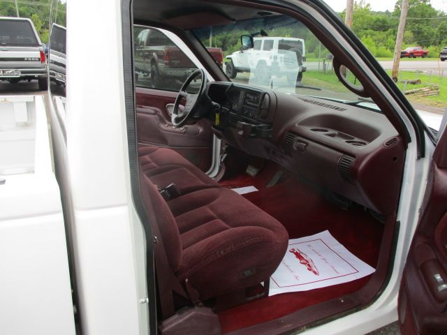 Used 1995 Chevrolet Silverado 1500 2WD Regular Cab image 19