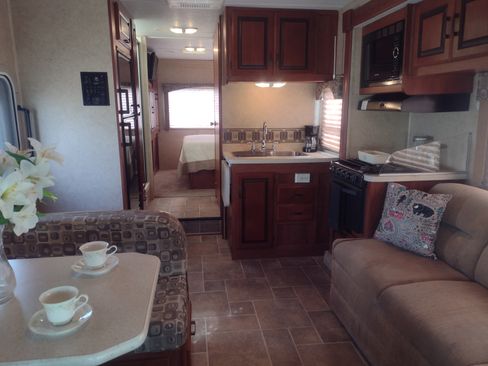 Used 2011 Ford E-450 and Econoline 450 image 23