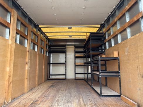 Used 2015 Chevrolet Express 3500 image 4