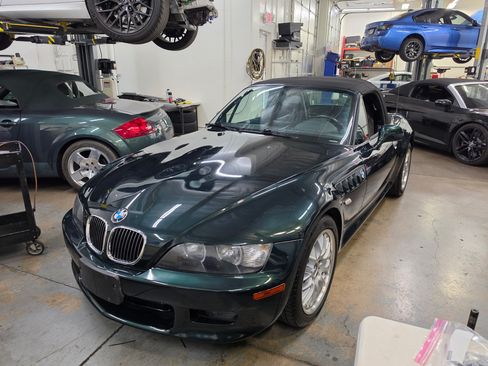 Used 2001 BMW Z3 3.0i Roadster RWD image 5