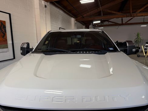 Used 2020 Ford F250 Super Duty Platinum image 10