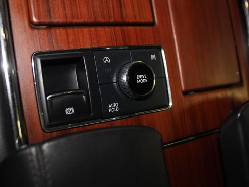 Used 2023 Lincoln Navigator Reserve Sport Utility 4D image 43