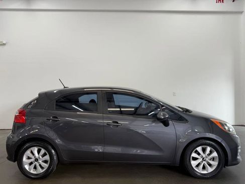 Used 2016 Kia Rio LX image 2