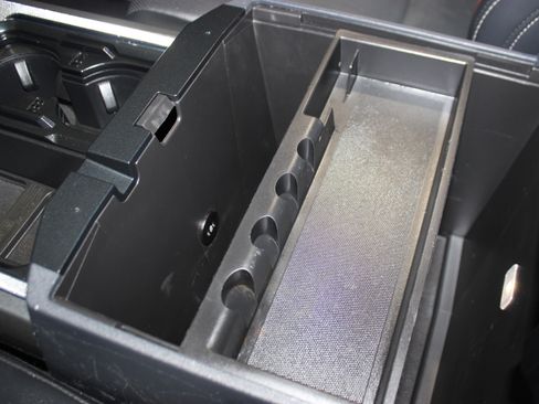 Used 2023 Ford F250 Lariat image 47