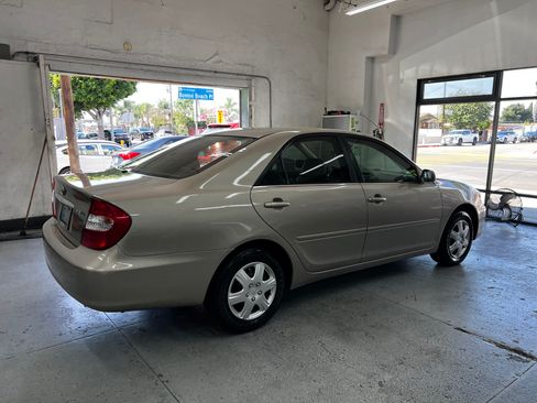 Used 2002 Toyota Camry LE image 7