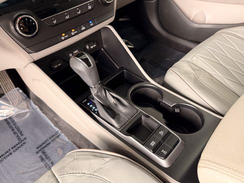 Used 2017 Hyundai Tucson SE image 12