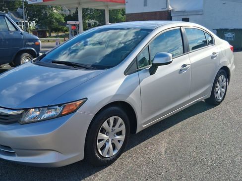 Used 2012 Honda Civic LX image 7