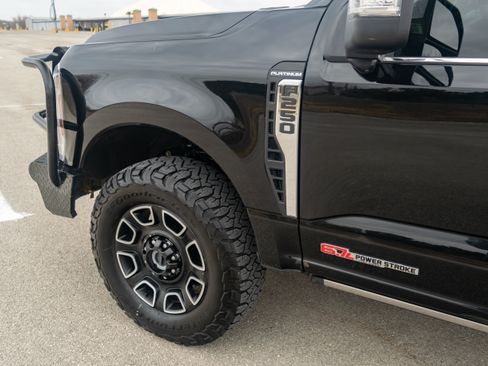 Used 2024 Ford F250 image 9