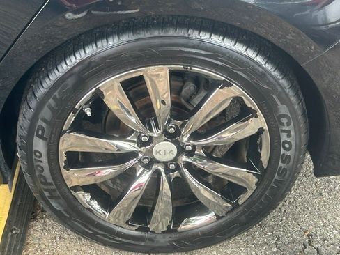 Used 2017 Kia Optima LX FWD image 24