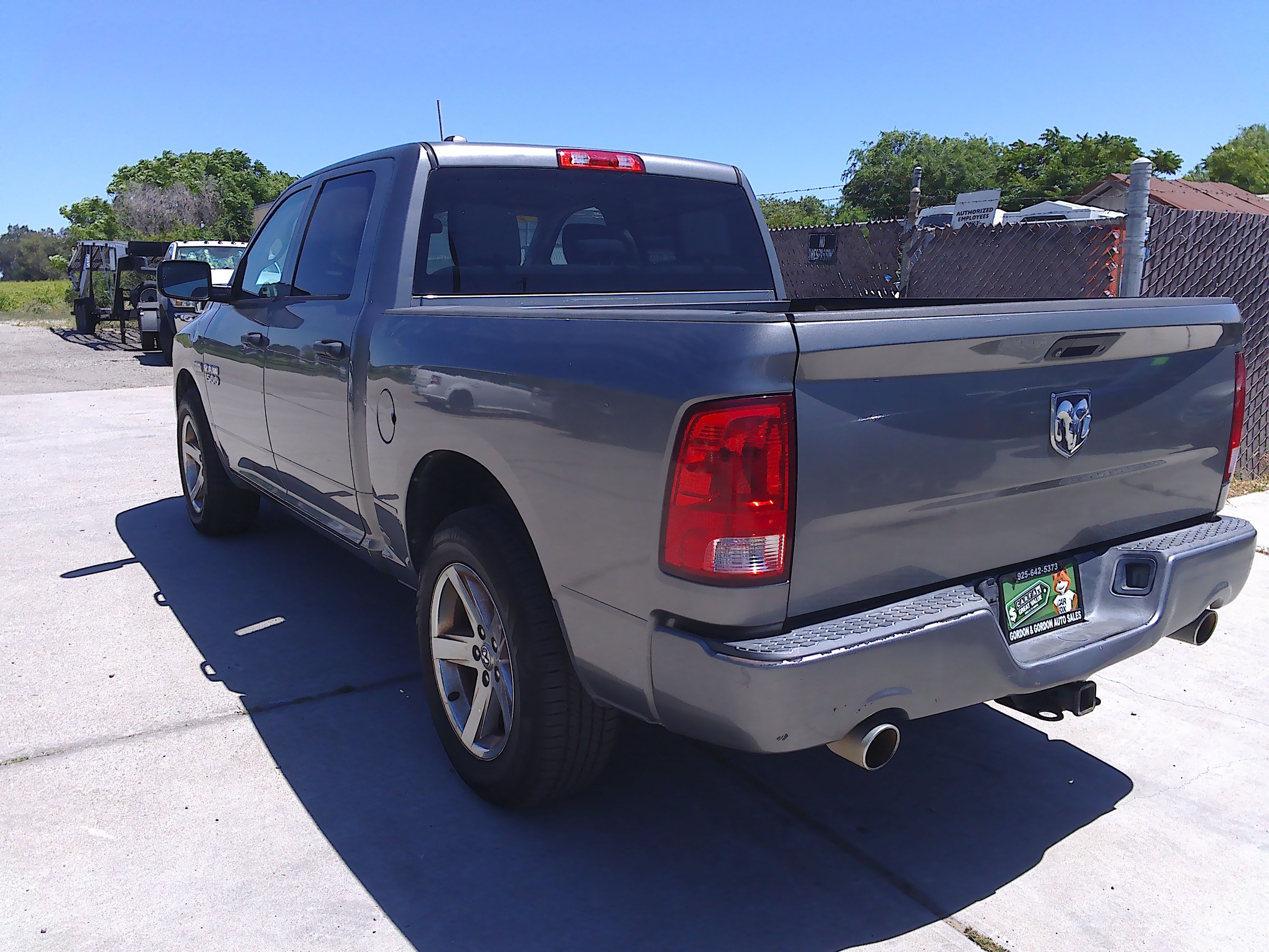 Used 2013 RAM 1500 2WD Crew Cab Express image 3