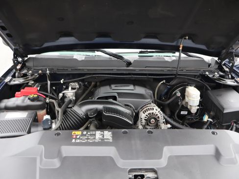 Used 2011 Chevrolet Silverado 1500 Classic W/T image 31