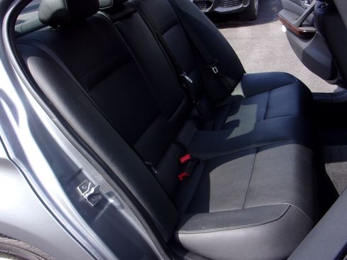 Used 2011 BMW 328i xDrive image 24