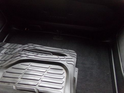Used 2015 Jeep Renegade FWD Latitude image 14