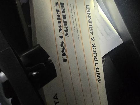 Used 1988 Toyota Pickup Deluxe image 69