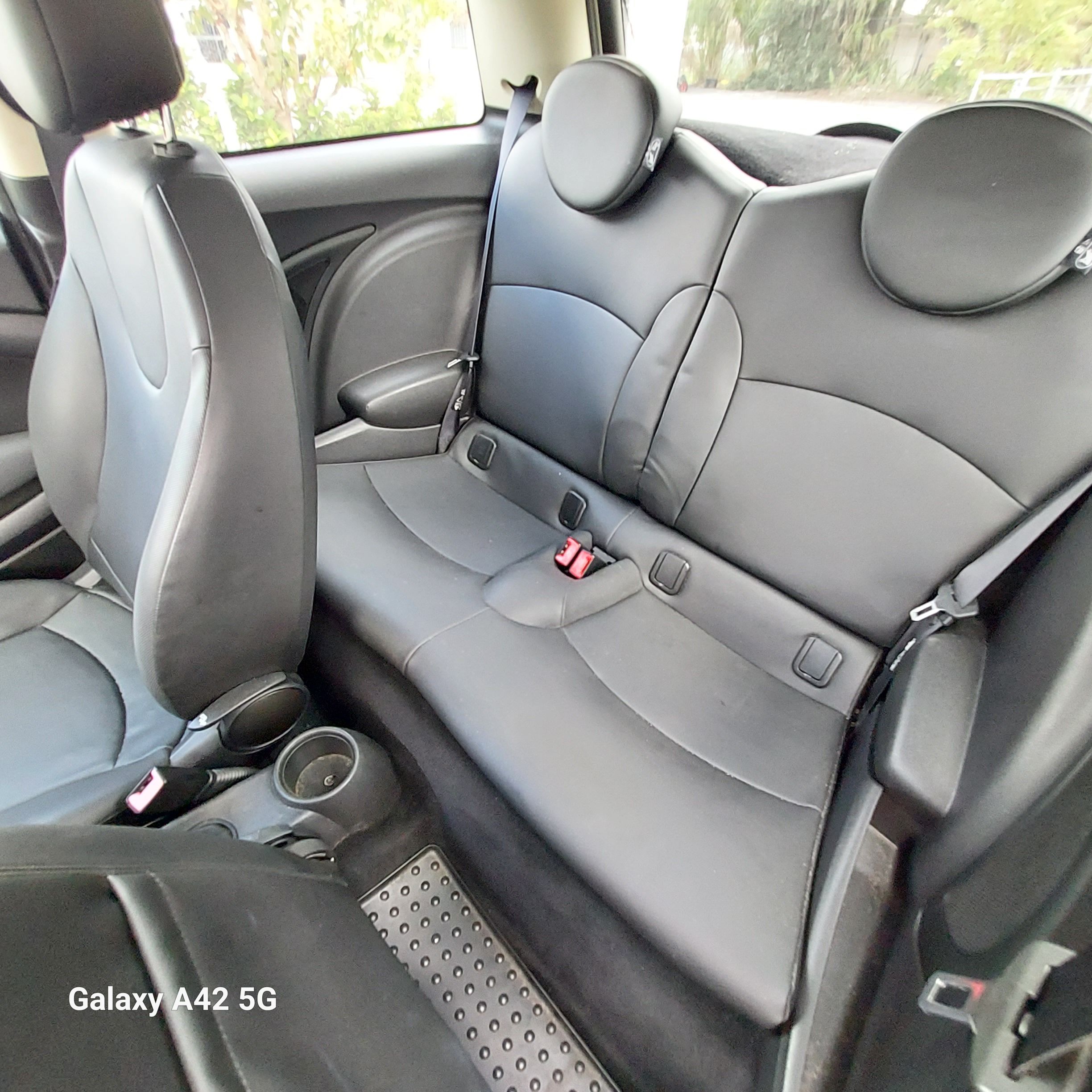 Used 2011 MINI Cooper Hardtop FWD image 5