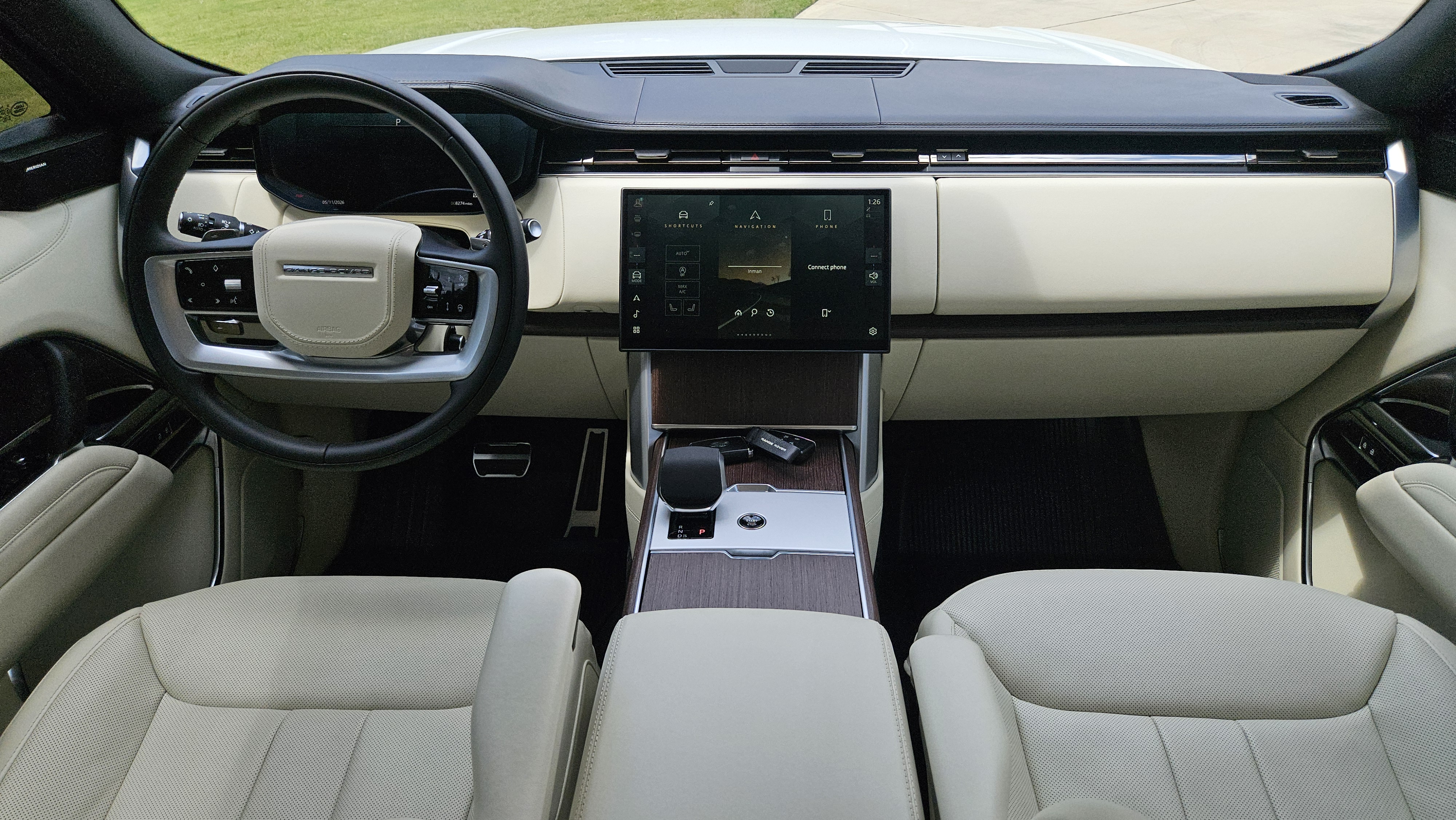 Used 2025 Land Rover Range Rover Long Wheelbase SE AWD/4WD image 11