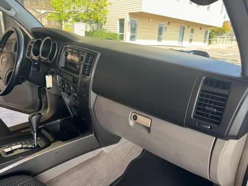 Used 2007 Toyota 4Runner Sport image 28