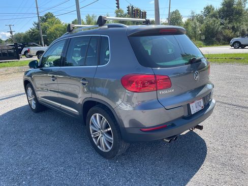 Used 2014 Volkswagen Tiguan 4Motion AWD/4WD image 3