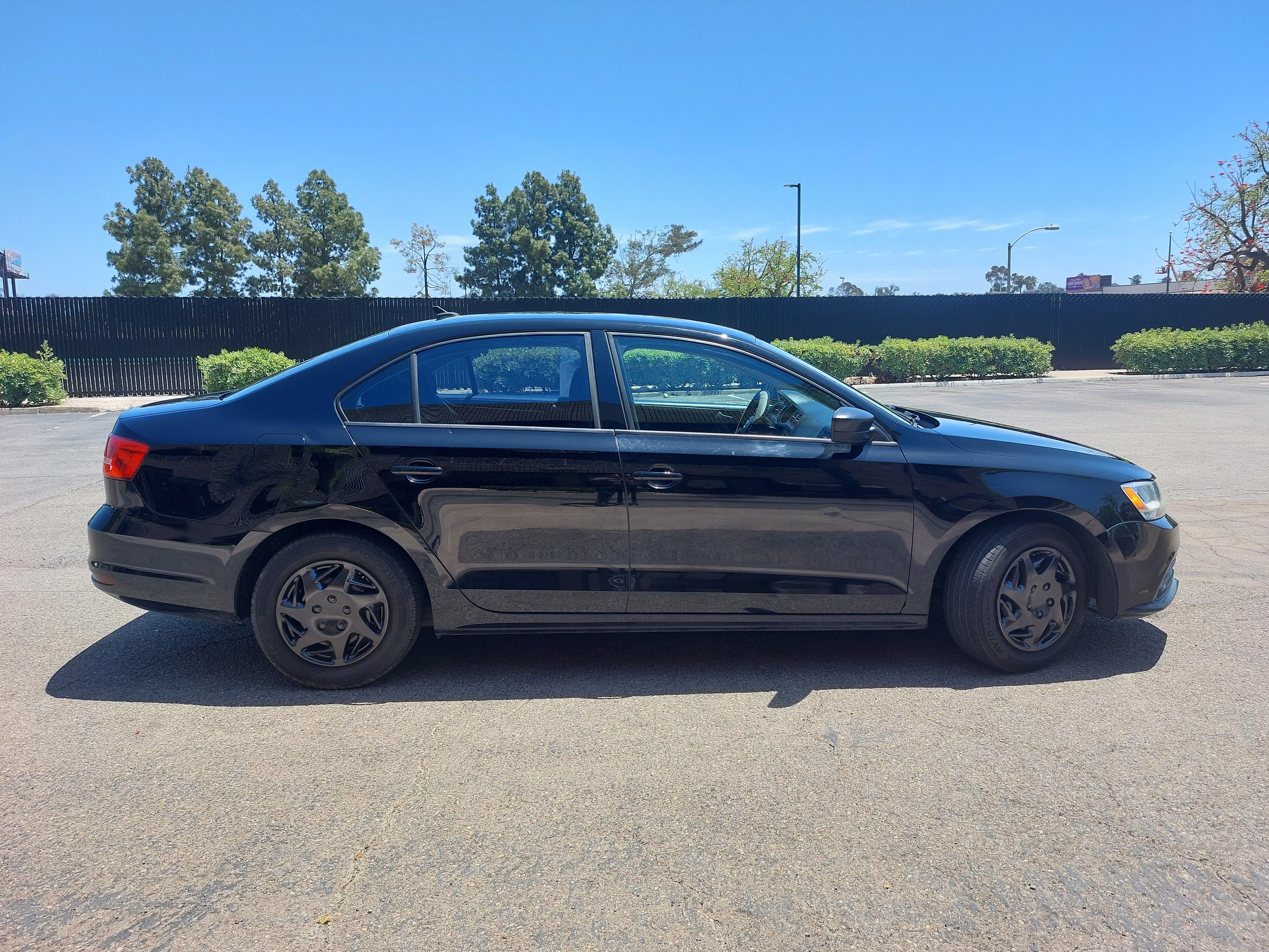 Used 2015 Volkswagen Jetta S Sedan FWD image 5