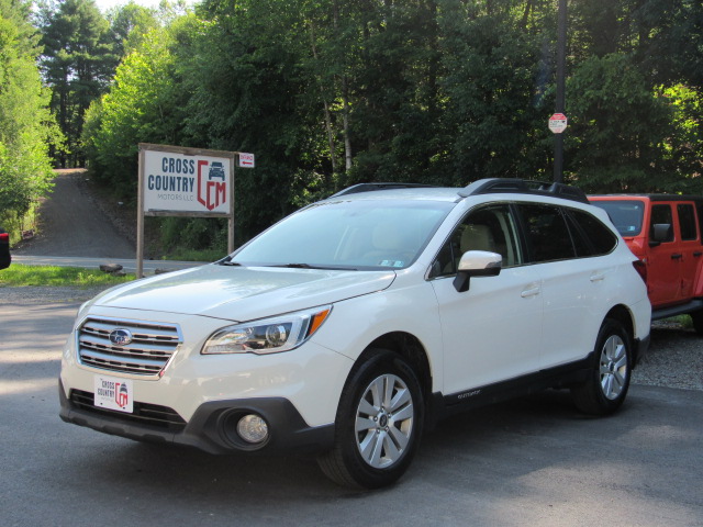 Used 2015 Subaru Outback 2.5i Premium AWD/4WD image 1