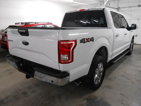 Used 2017 Ford F150 XLT Pickup 4D 5 1/2 ft AWD/4WD image 4