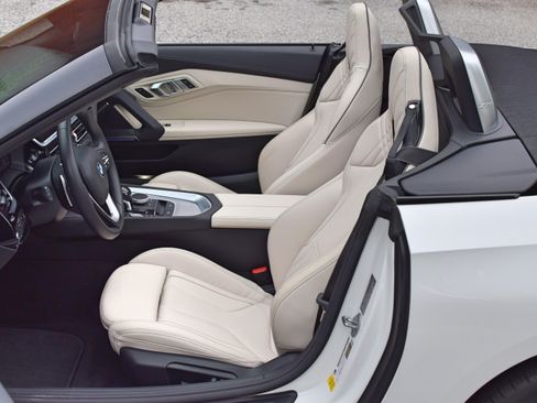 Used 2021 BMW Z4 sDrive30i RWD image 77