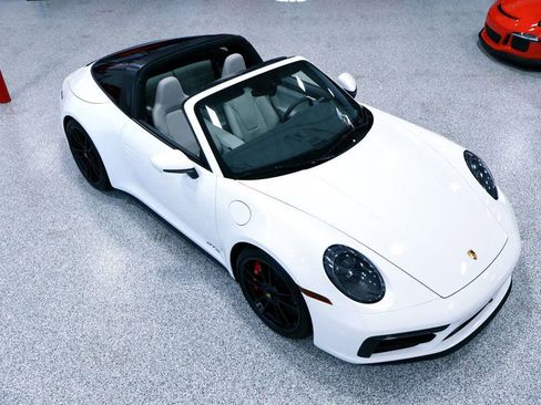 Used 2024 Porsche 911 Targa 4 GTS image 7