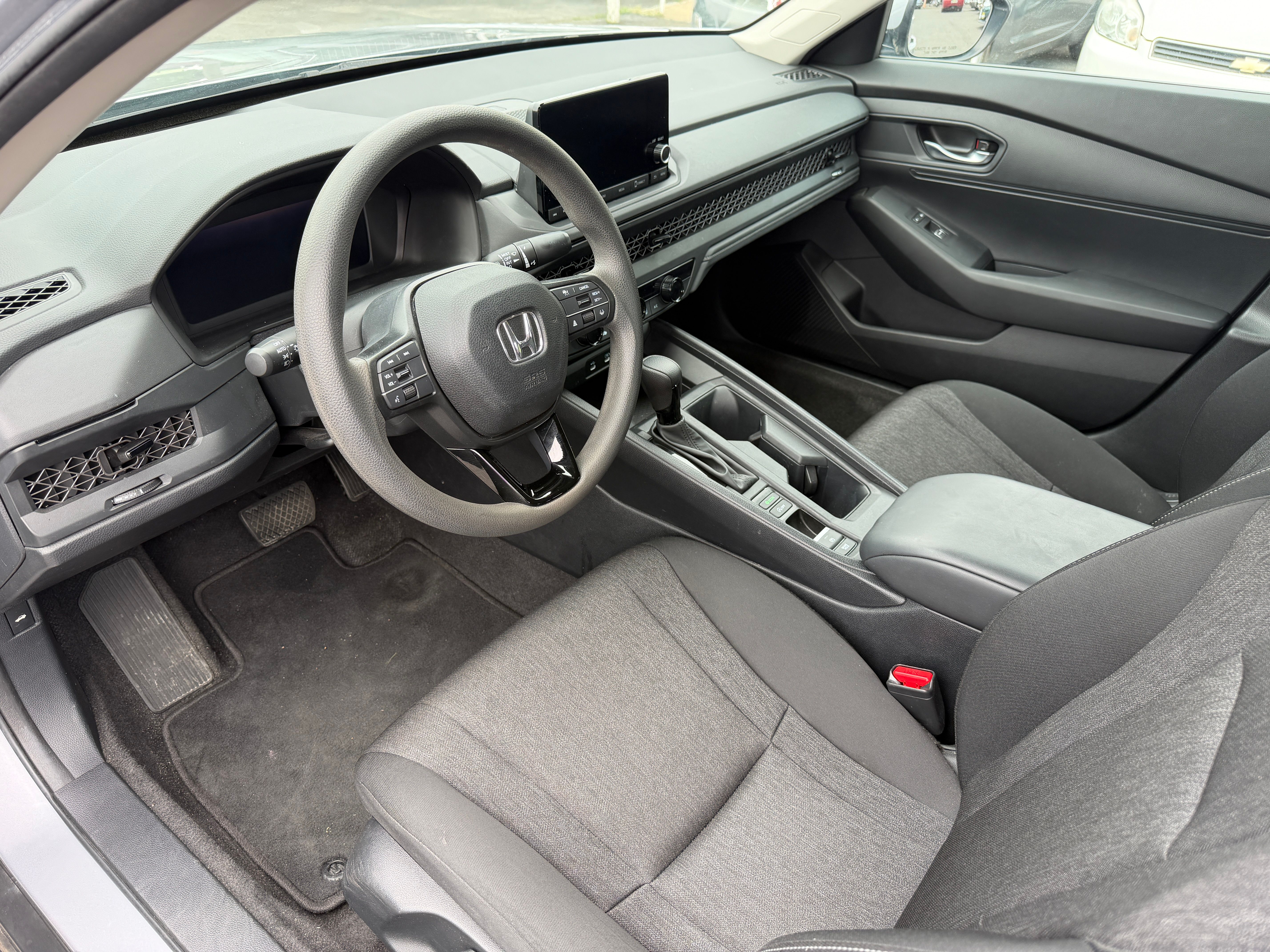 Used 2023 Honda Accord LX image 6