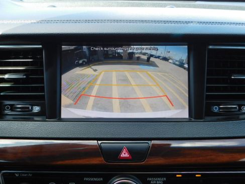 Used 2019 Kia Cadenza Technology image 17