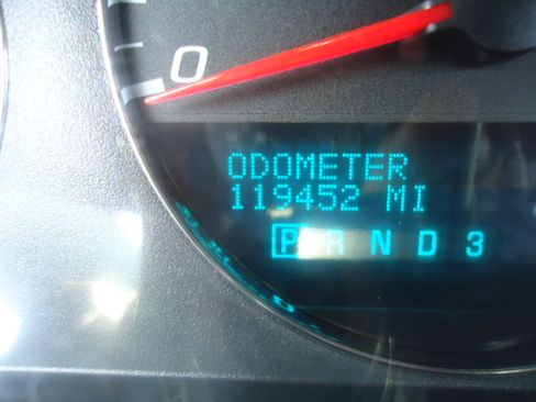 Used 2009 Chevrolet Impala LT w/ 1LT FWD image 16