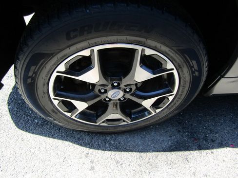 Used 2018 Subaru Crosstrek 2.0i Premium AWD/4WD image 11