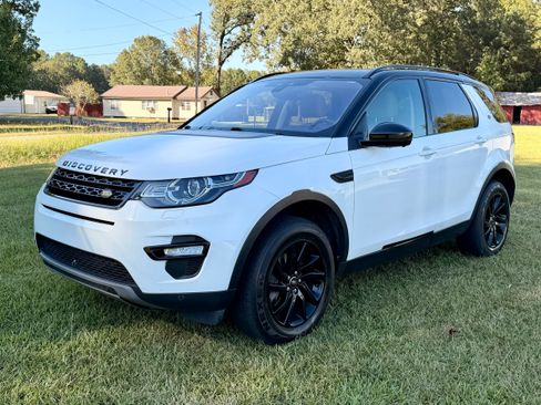 Used 2017 Land Rover Discovery Sport HSE image 4