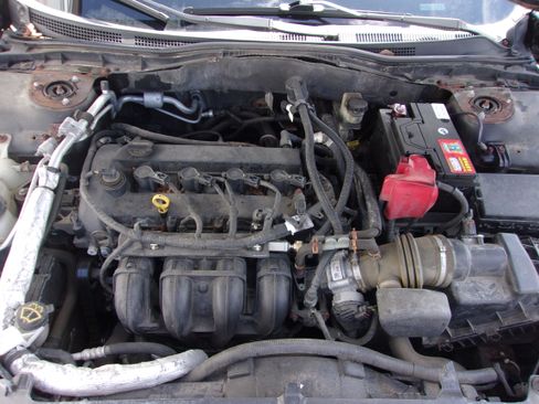 Used 2011 Ford Fusion S FWD image 7