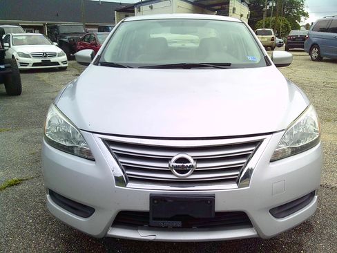 Used 2013 Nissan Sentra SV FWD image 2