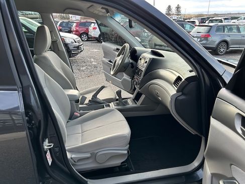 Used 2013 Subaru Forester 2.5X image 10