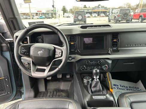 Used 2022 Ford Bronco Badlands image 15