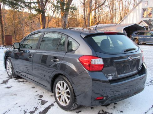 Used 2014 Subaru Impreza 2.0i Premium image 8