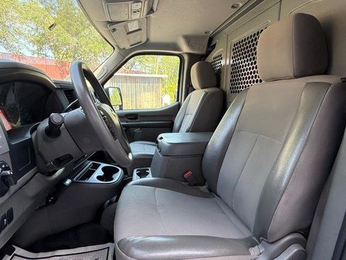Used 2021 Nissan NV 2500 SV image 18