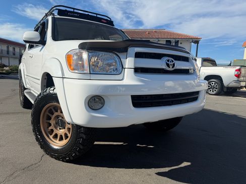 Used 2007 Toyota Sequoia 4WD SR5 image 17