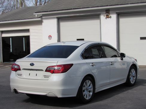 Used 2016 Subaru Legacy 2.5i Premium image 8