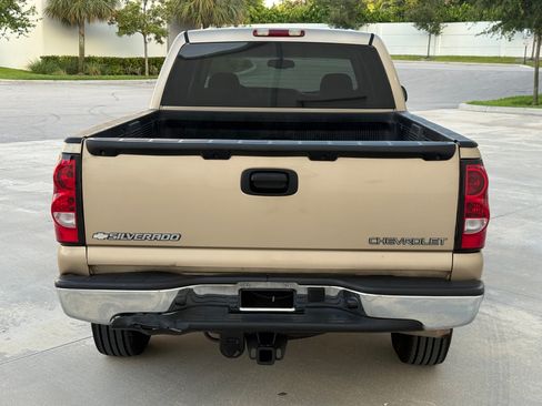 Used 2004 Chevrolet Silverado 2500 LS RWD image 40