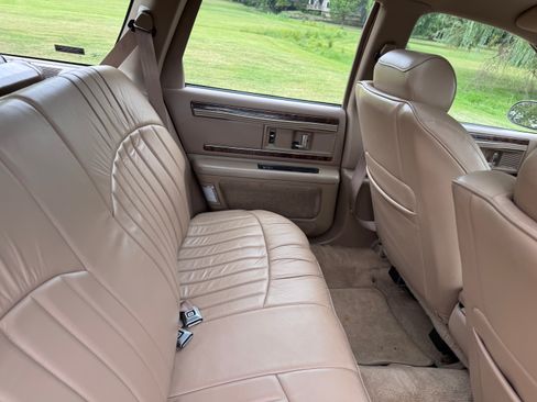 Used 1996 Buick Roadmaster Estate image 26
