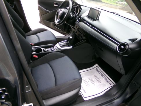 Used 2016 Scion iA image 14