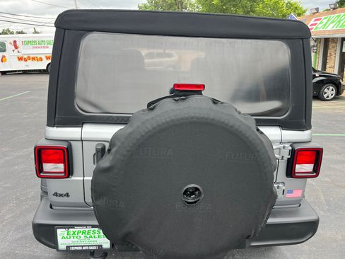 Used 2019 Jeep Wrangler 4WD Unlimited image 11