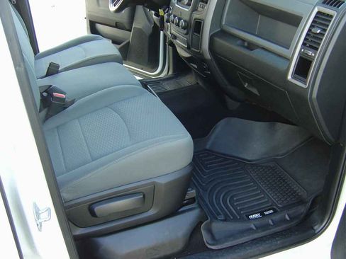 Used 2018 RAM 1500 Express image 14