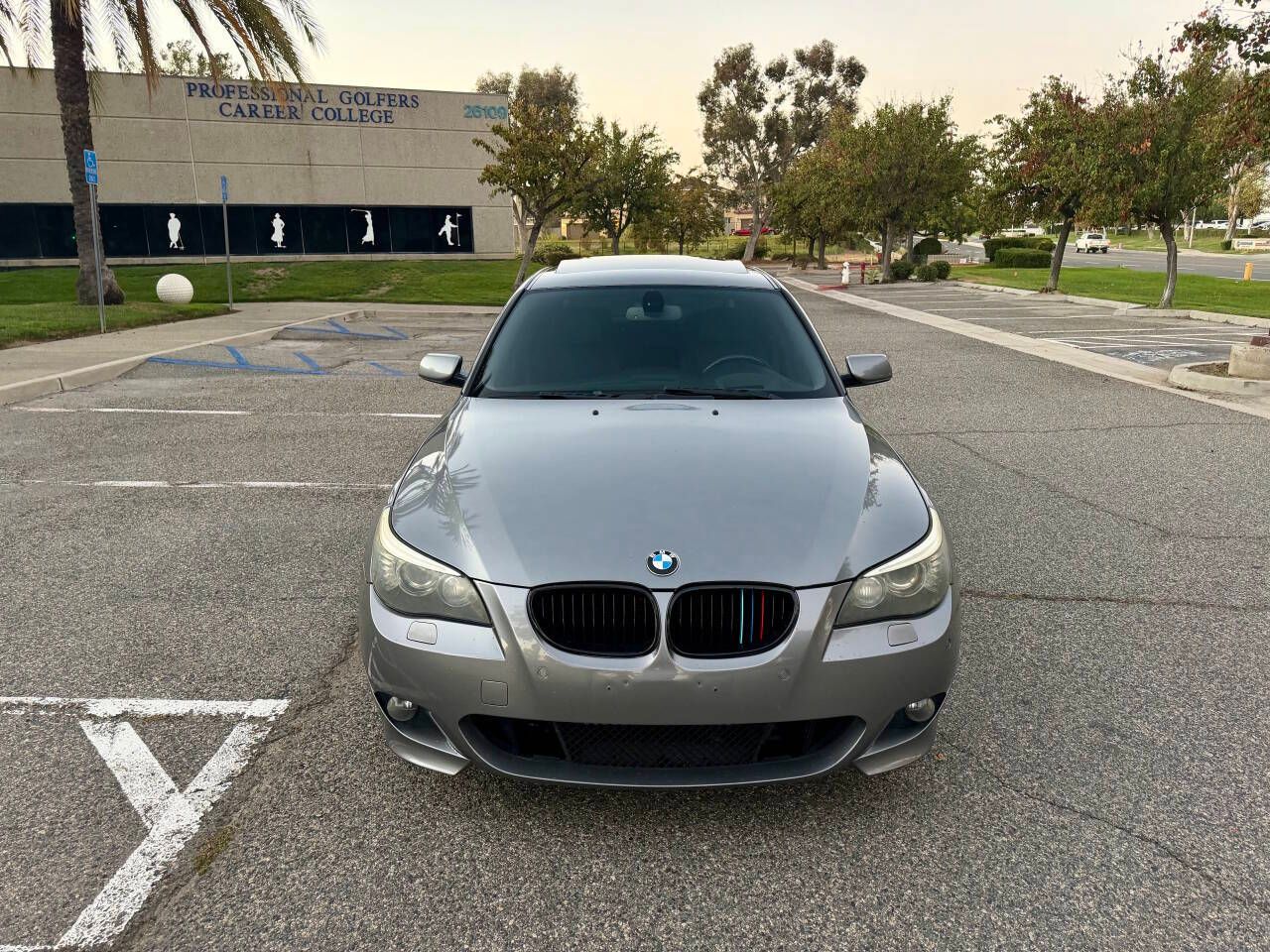 Used 2010 BMW 550i w/ M-Sport Package RWD image 6