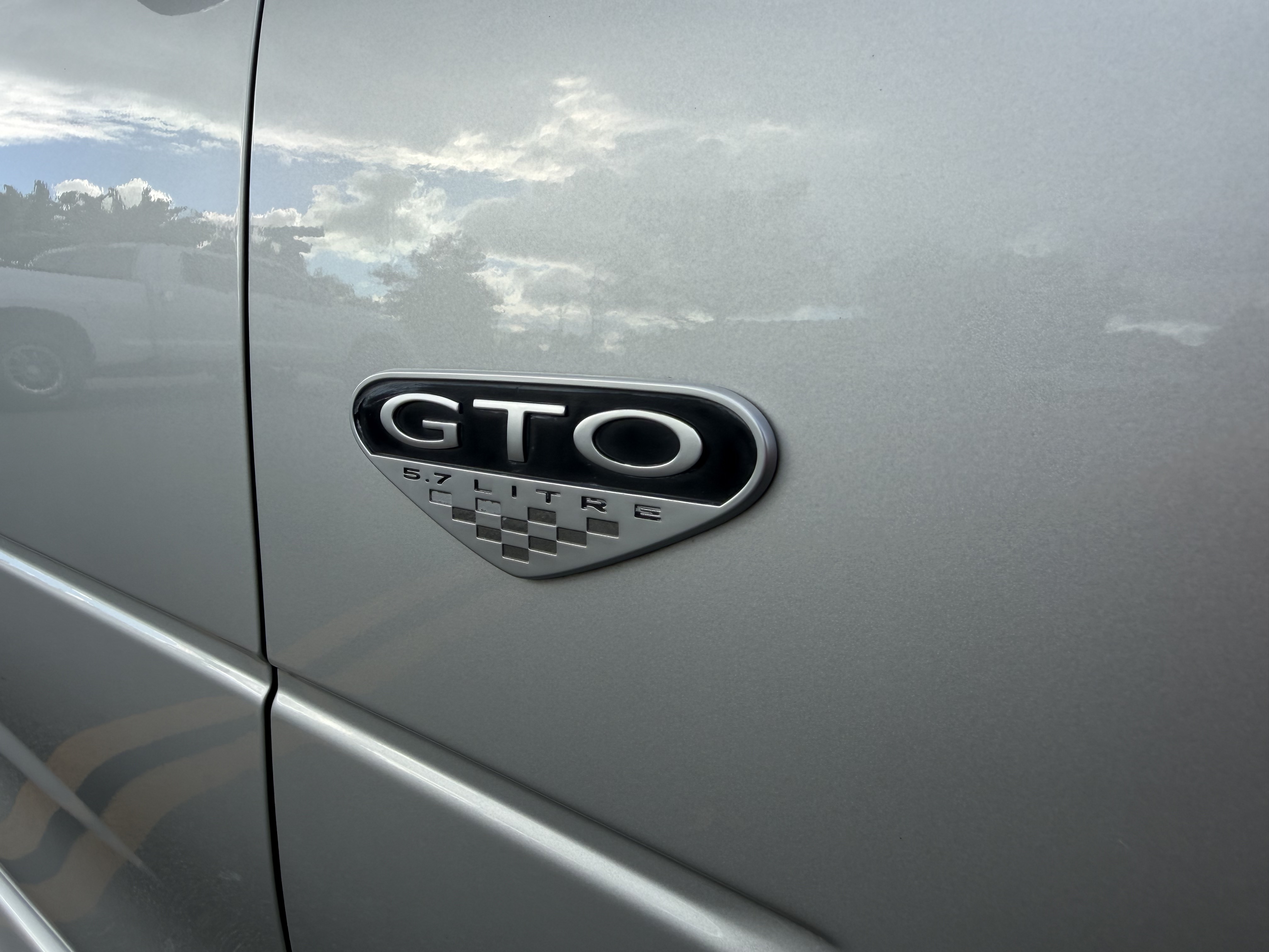 Used 2004 Pontiac GTO UNAVAIL RWD image 4